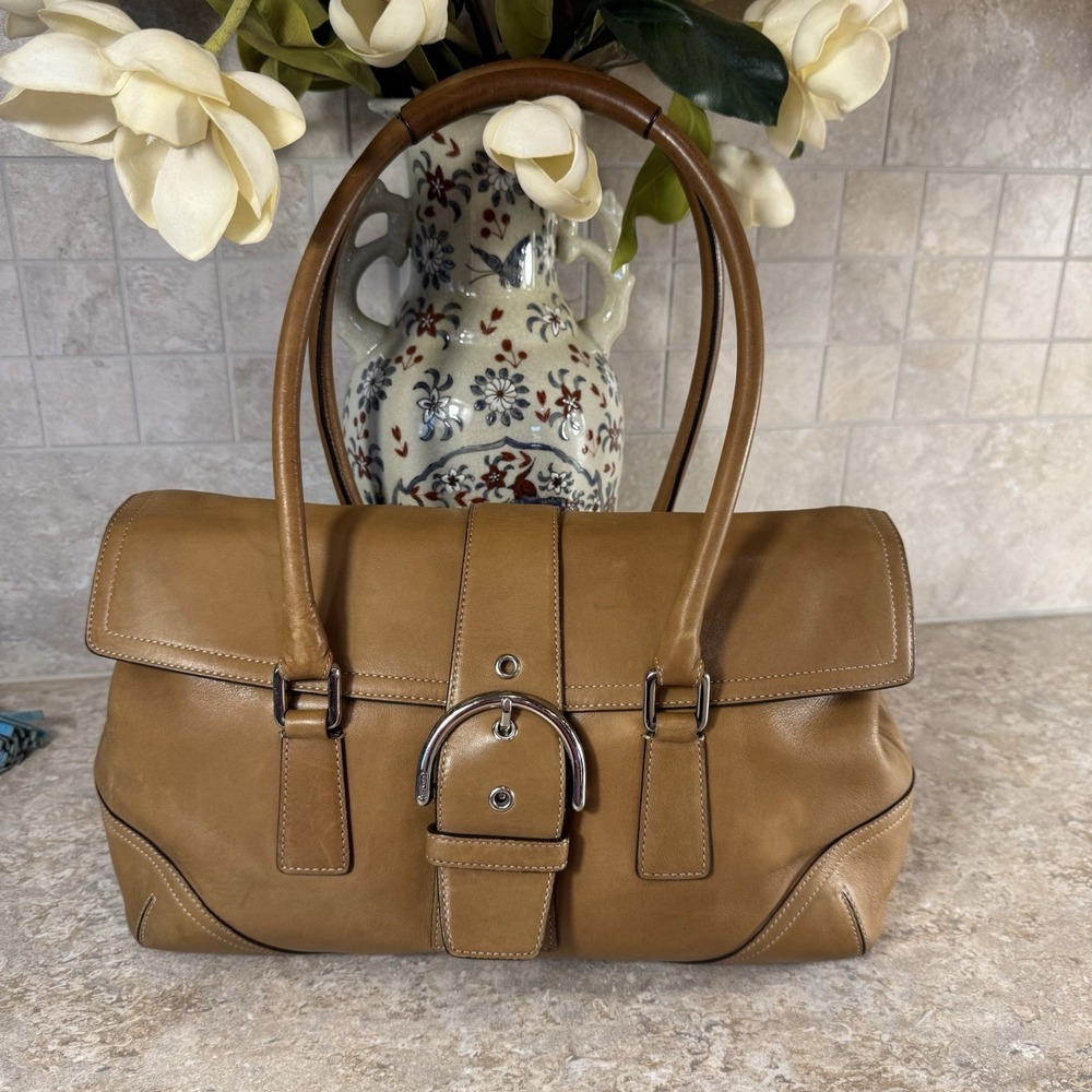 COACH Soho Buckle Flap Bag 9550 British Tan Leather Satchel Vintage 2004